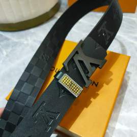 Picture of Louis Vuitton Belts _SKUfw212202129fw